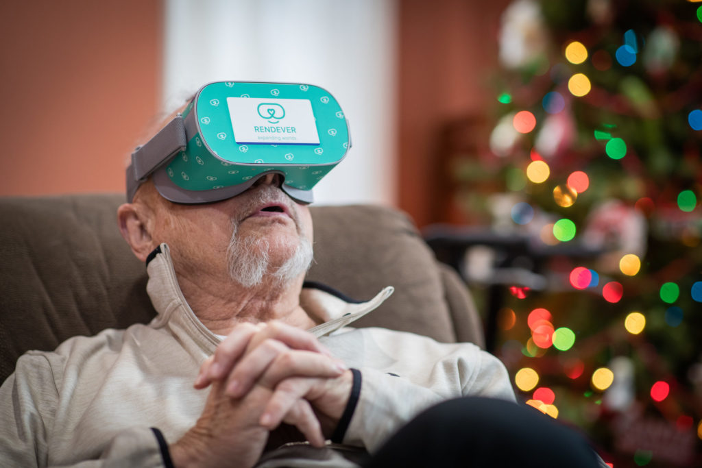 87-year-old-man’s-lifelong-dream-of-hiking-the-grand-canyon-made-possible-through-vr