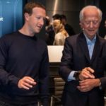 zuckerberg-meets-with-luxottica-chairman-to-plan-‘new-smart-glasses’